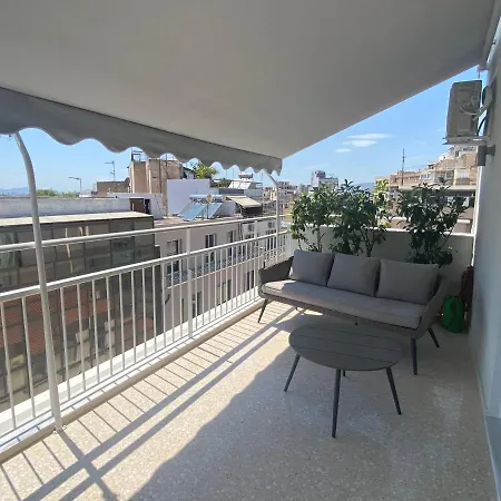 Apartment Glance