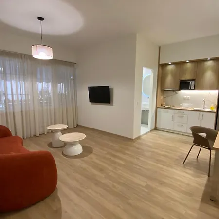 Apartment Glance